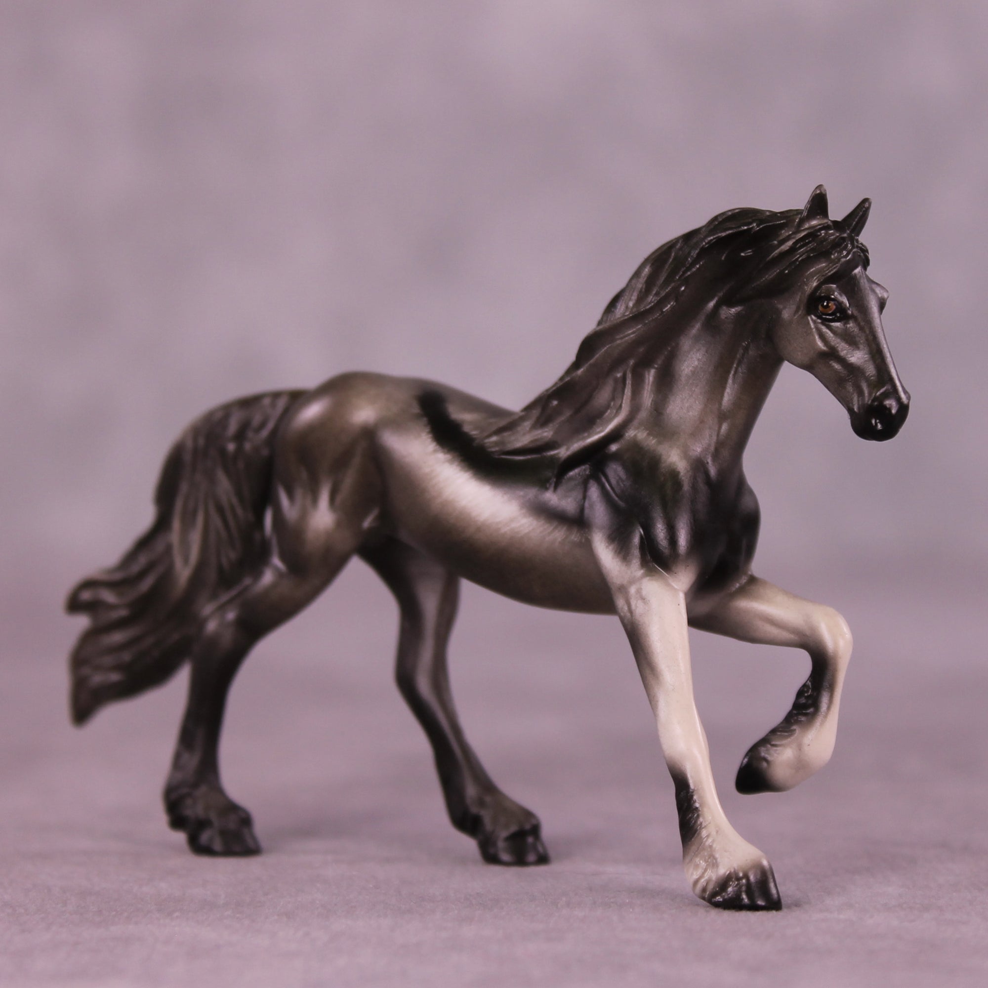 Paramillo LE-3 Chip Friesian by Jess Hamill MS25