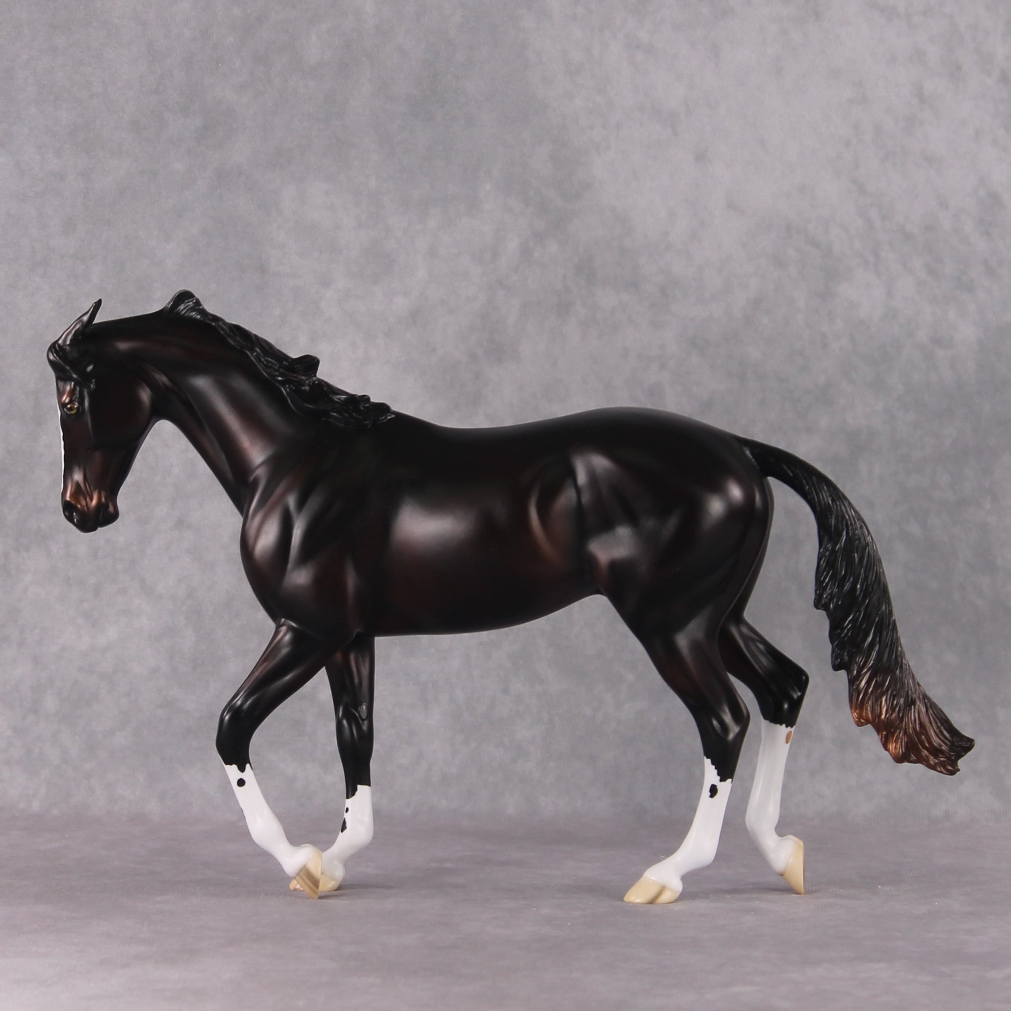 "Cassius" Pre-Order LE-15 FCM Thoroughbred By Ellen Robbins CL25