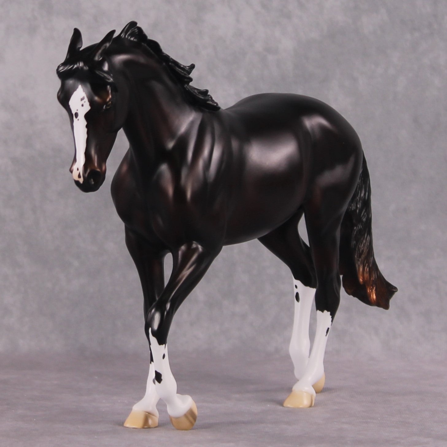 "Cassius" Pre-Order LE-15 FCM Thoroughbred By Ellen Robbins CL25
