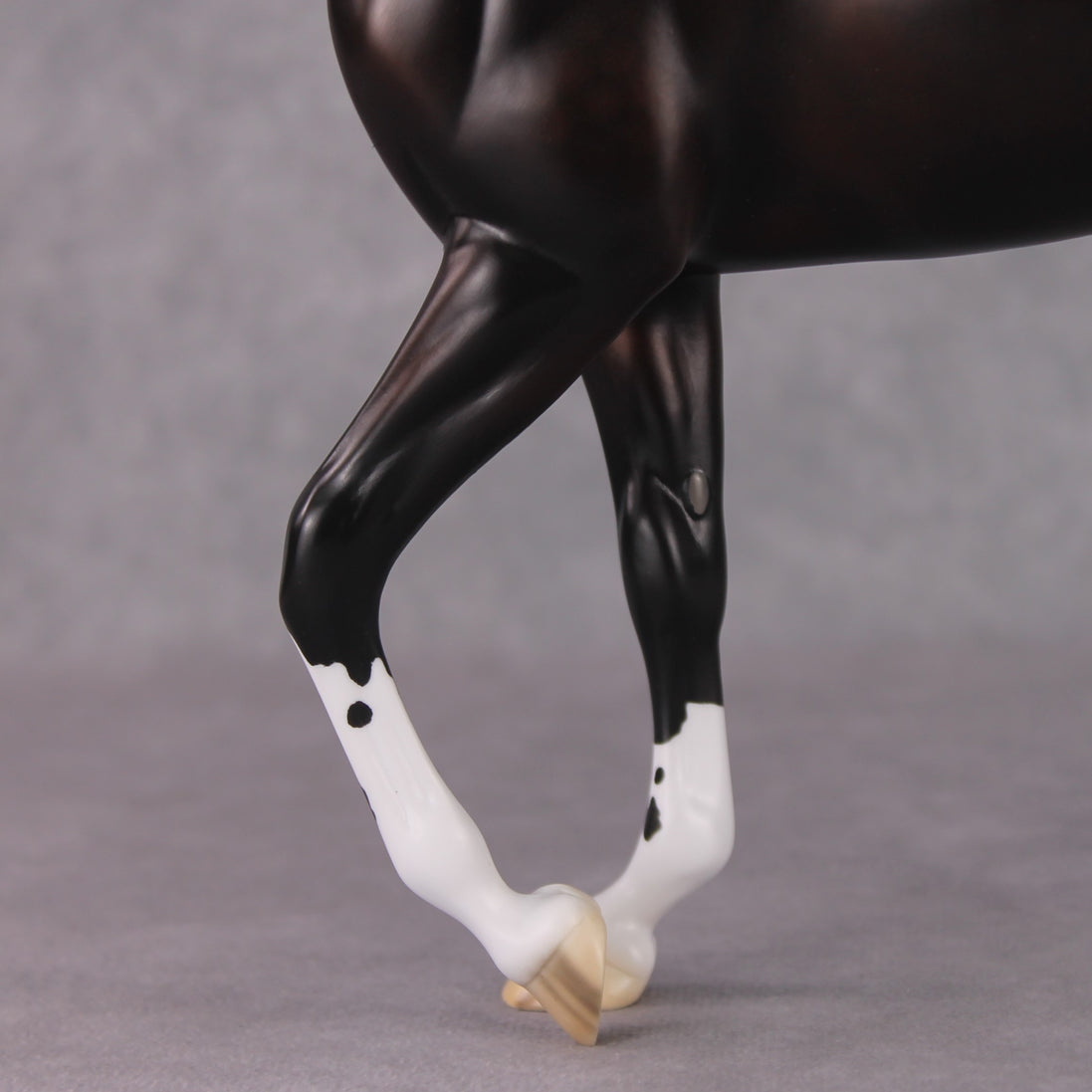 "Cassius" Pre-Order LE-15 FCM Thoroughbred By Ellen Robbins CL25