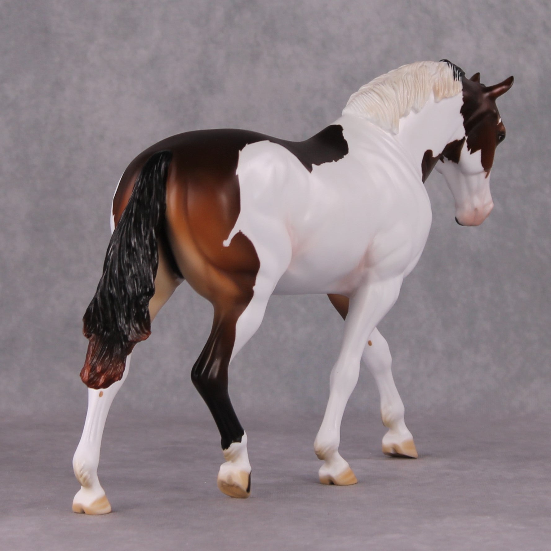 Oracle LE-30 Bay Tobiano Irish Draught By Ashley Palmer Holiday Sale Run HS24