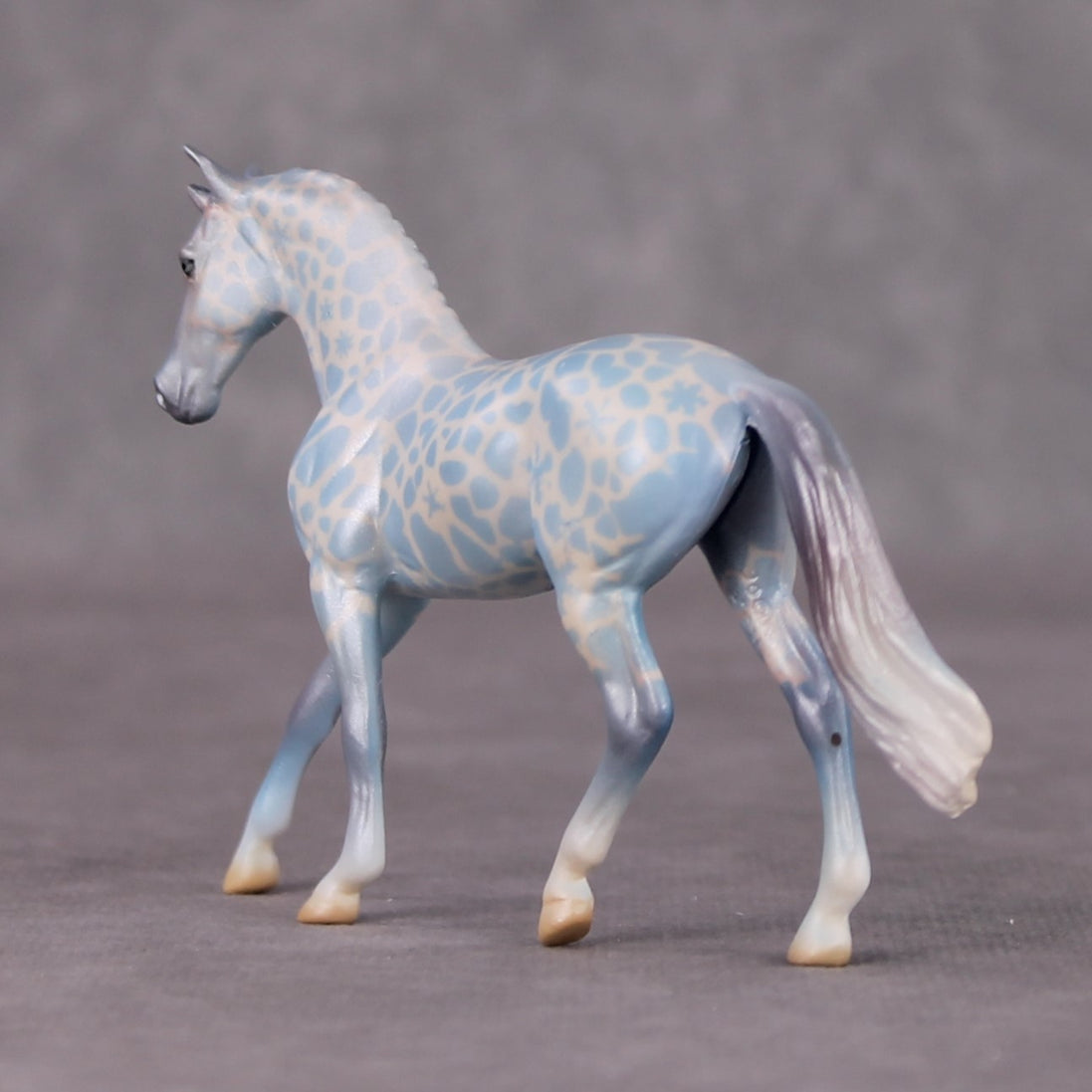 Snowflake Safari OOAK Deco Blue Snowflake & Giraffe Patterned Custom Warmblood Chip By Jess Hamill HS24 MHP Auction