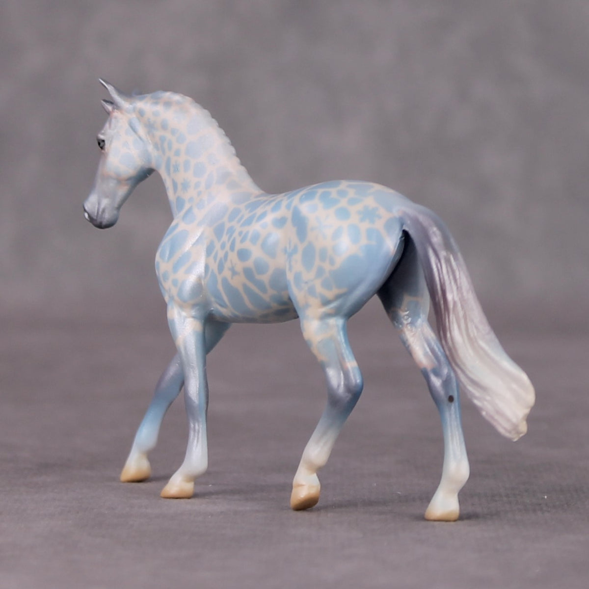 Snowflake Safari OOAK Deco Blue Snowflake & Giraffe Patterned Custom Warmblood Chip By Jess Hamill HS24 MHP Auction