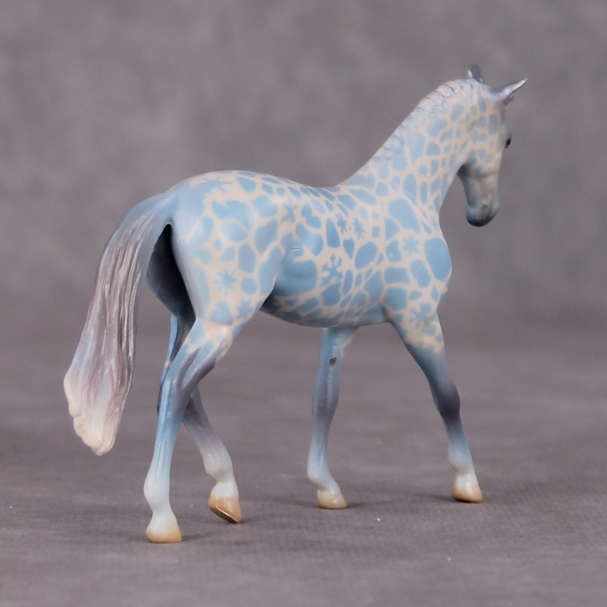 Snowflake Safari OOAK Deco Blue Snowflake &amp; Giraffe Patterned Custom Warmblood Chip By Jess Hamill HS24 MHP Auction