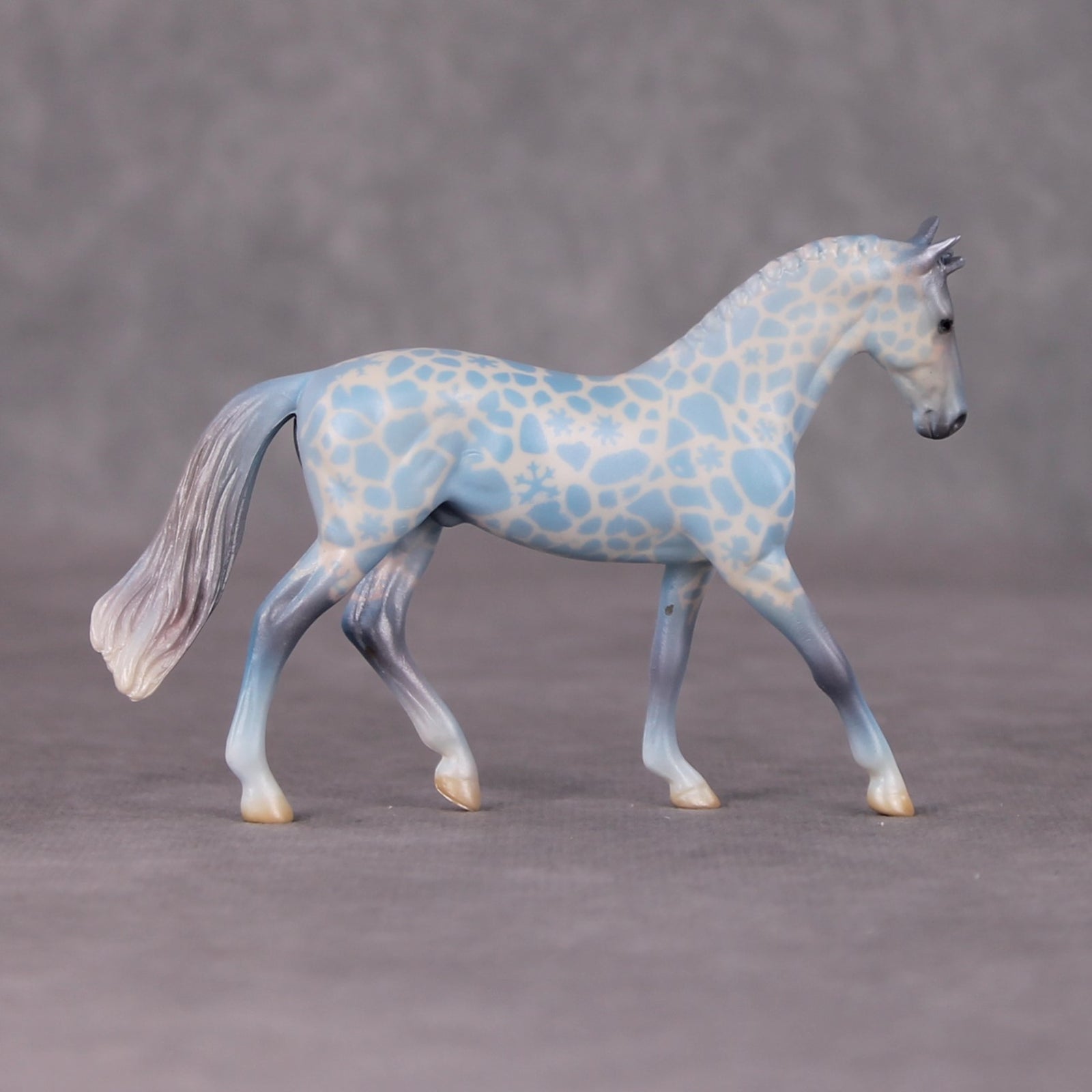 Snowflake Safari OOAK Deco Blue Snowflake & Giraffe Patterned Custom Warmblood Chip By Jess Hamill HS24 MHP Auction