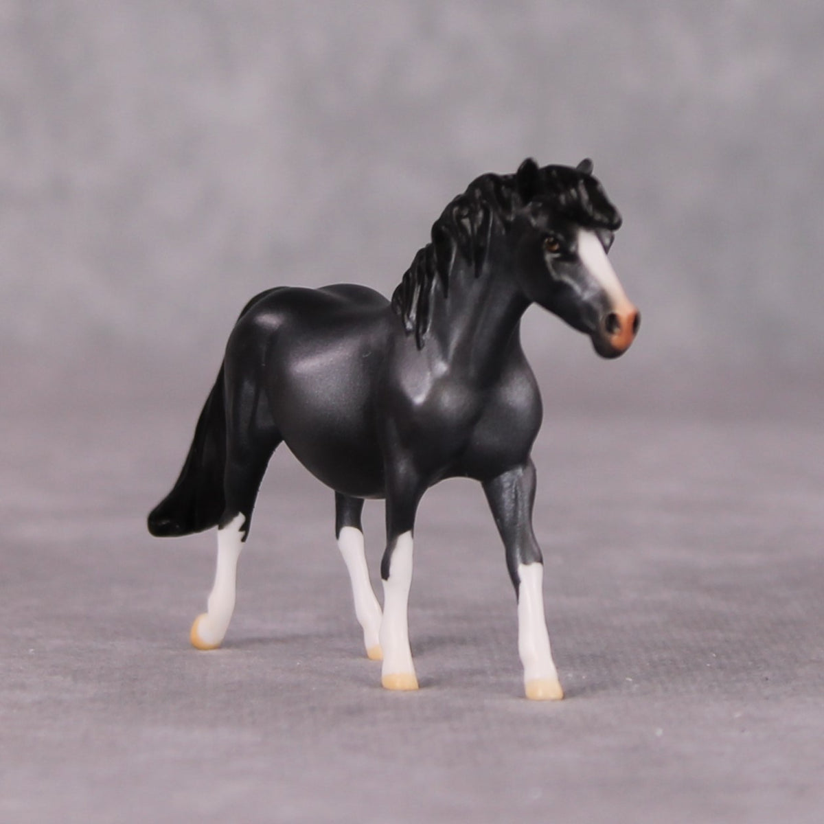 Harriet OOAK Deco Gun Metal Grey Pony Chip By Jamie Adamson HS24