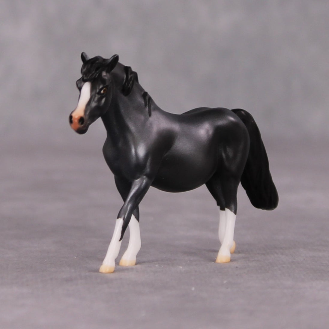 Harriet OOAK Deco Gun Metal Grey Pony Chip By Jamie Adamson HS24