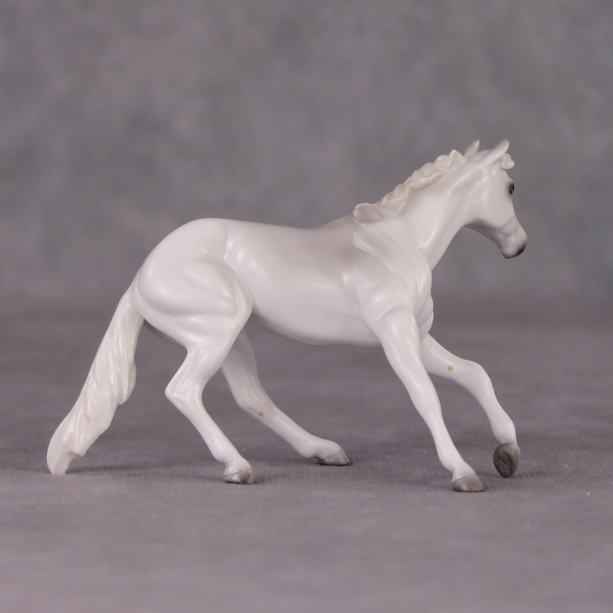 Spitz LE-3 Grey Cutter Chip By Jess Hamill Call of the Wild CL24 - White Husky