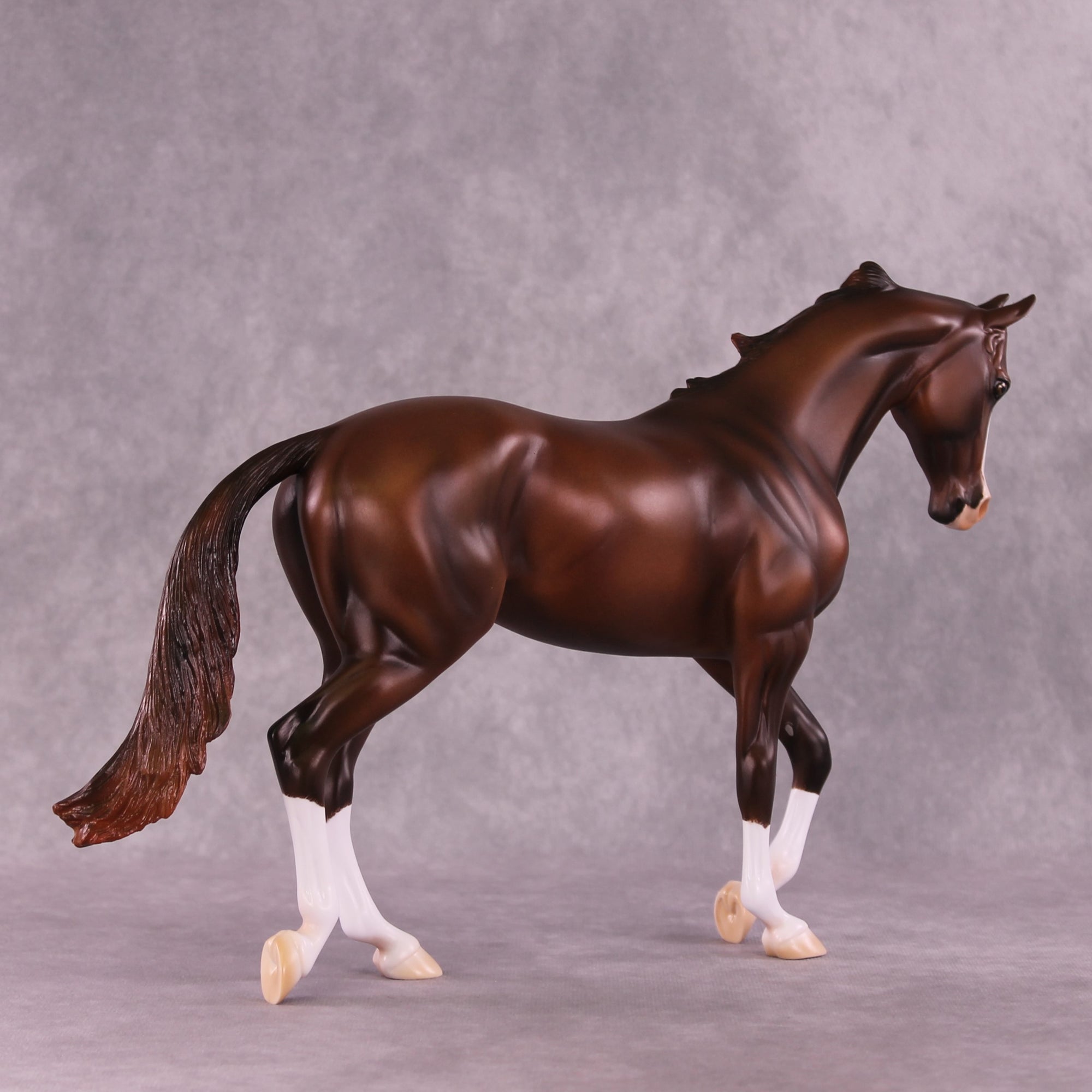Showman OOAK Thoroughbred by Ashley Palmer EQ25