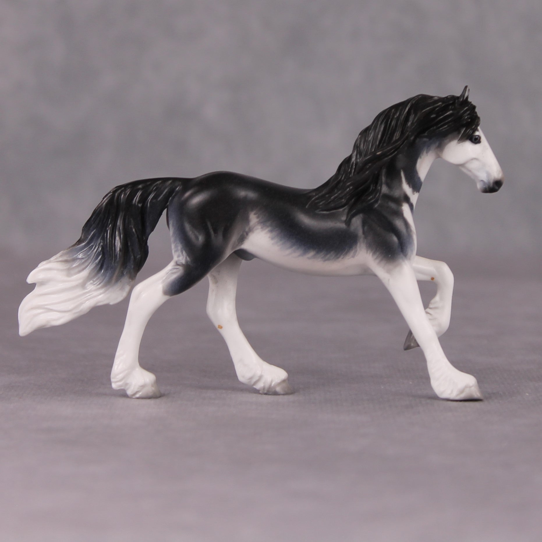 John Thorton LE-3  Black & White Friesian Chip By Jess Hamill Call of the Wild CL24 - Alaskan Husky