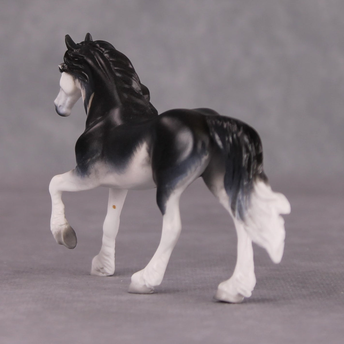 John Thorton LE-3  Black & White Friesian Chip By Jess Hamill Call of the Wild CL24 - Alaskan Husky
