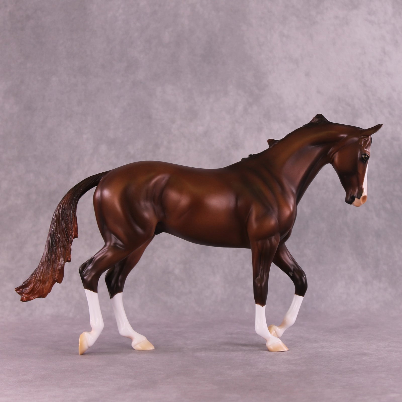 Showman OOAK Thoroughbred by Ashley Palmer EQ25