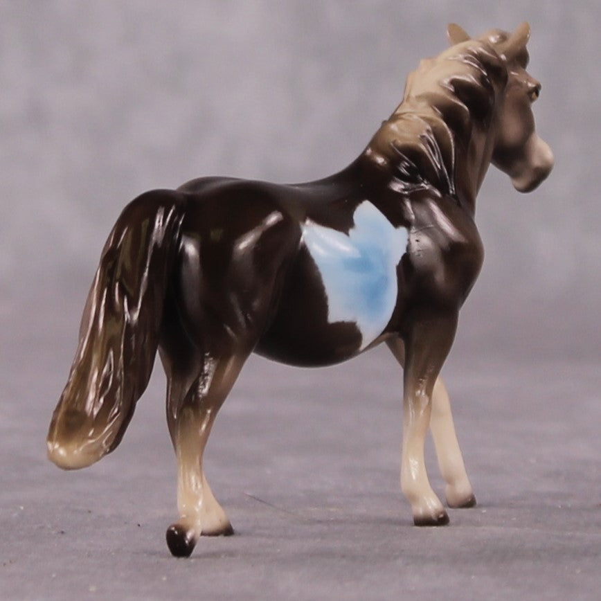 “National Take A Walk in a Park Day” Rock Chips: OOAK Pony Chip based on Thunderegg II by Ellen Robbins