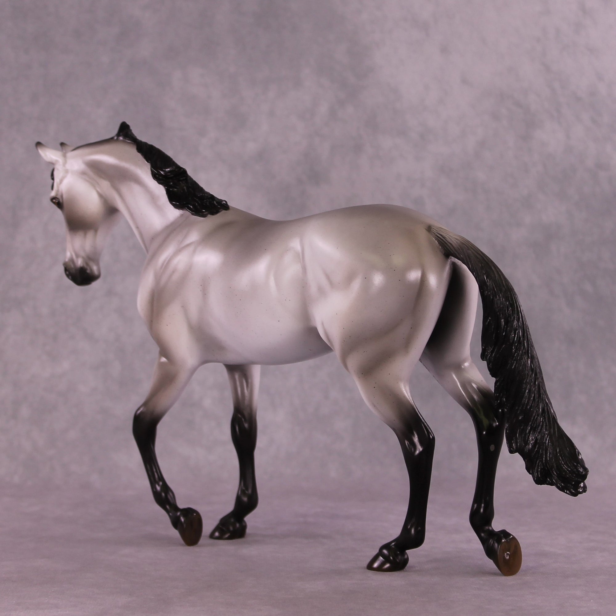 Stormdrawn OOAK Thoroughbred by Ashley Palmer EQ25