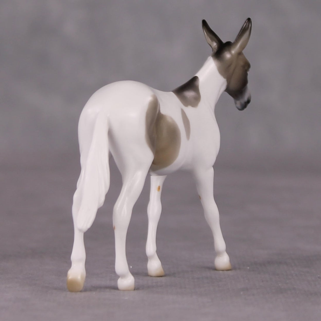 Pike LE-3 Dun Pinto Mule Chip By Jess Hamill Call of the Wild CL24 - Alaskan Husky