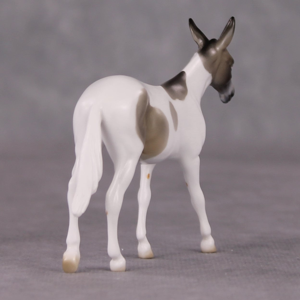 Pike LE-3 Dun Pinto Mule Chip By Jess Hamill Call of the Wild CL24 - Alaskan Husky