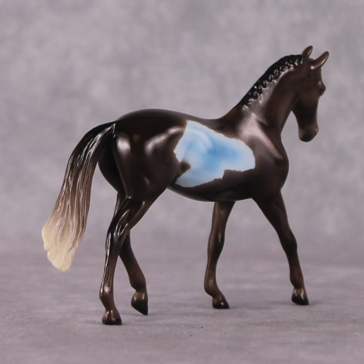 “National Take A Walk in a Park Day” Rock Chips: OOAK Warmblood Chip based on Thunderegg I by Ellen Robbins