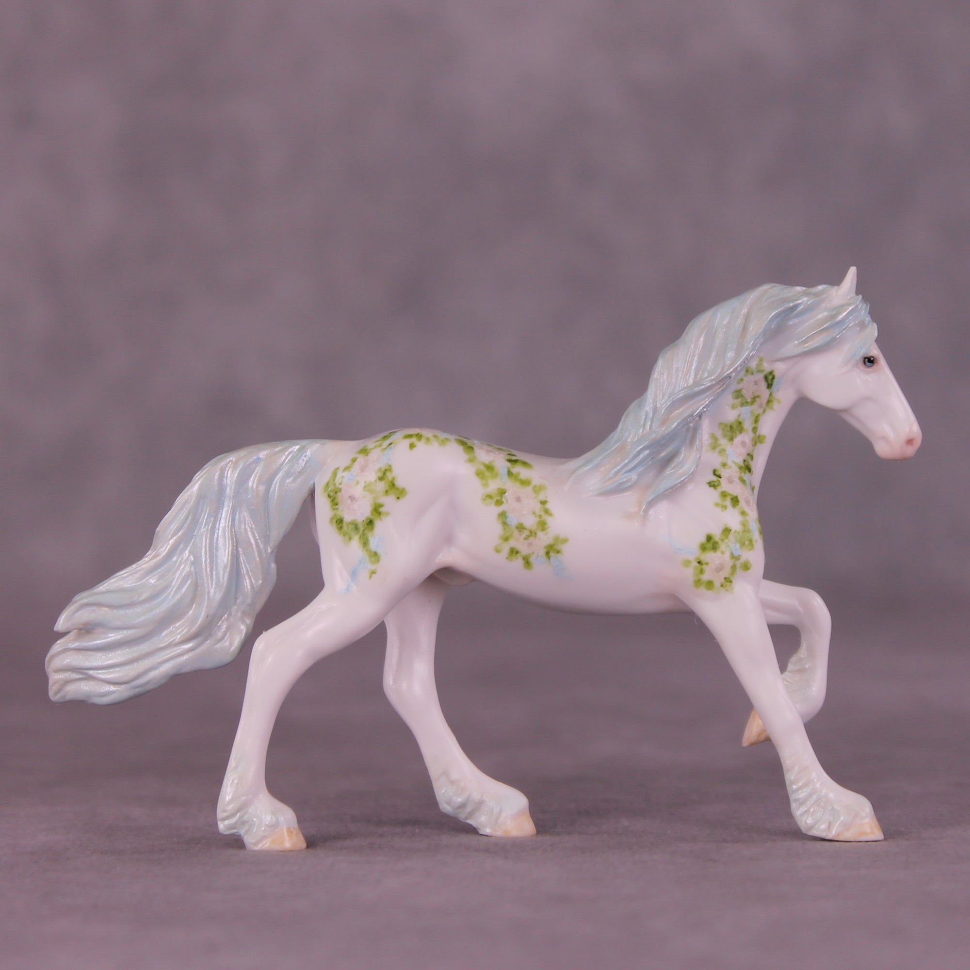 Glamis Castle Roses FCM Chip Friesian by Andrea Thomason SS925