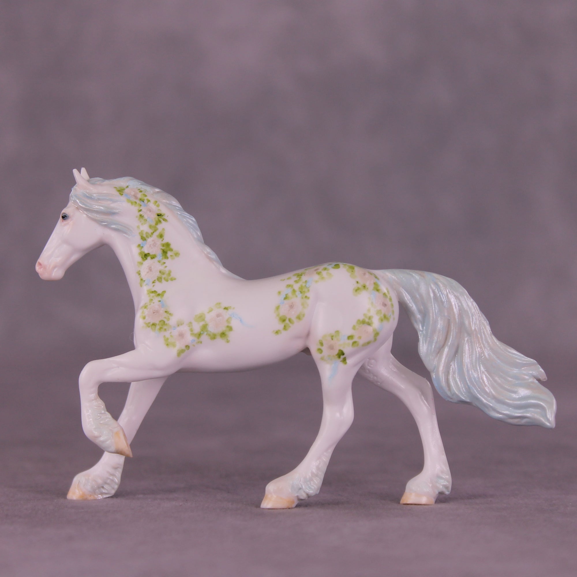 Glamis Castle Roses FCM Chip Friesian by Andrea Thomason SS925