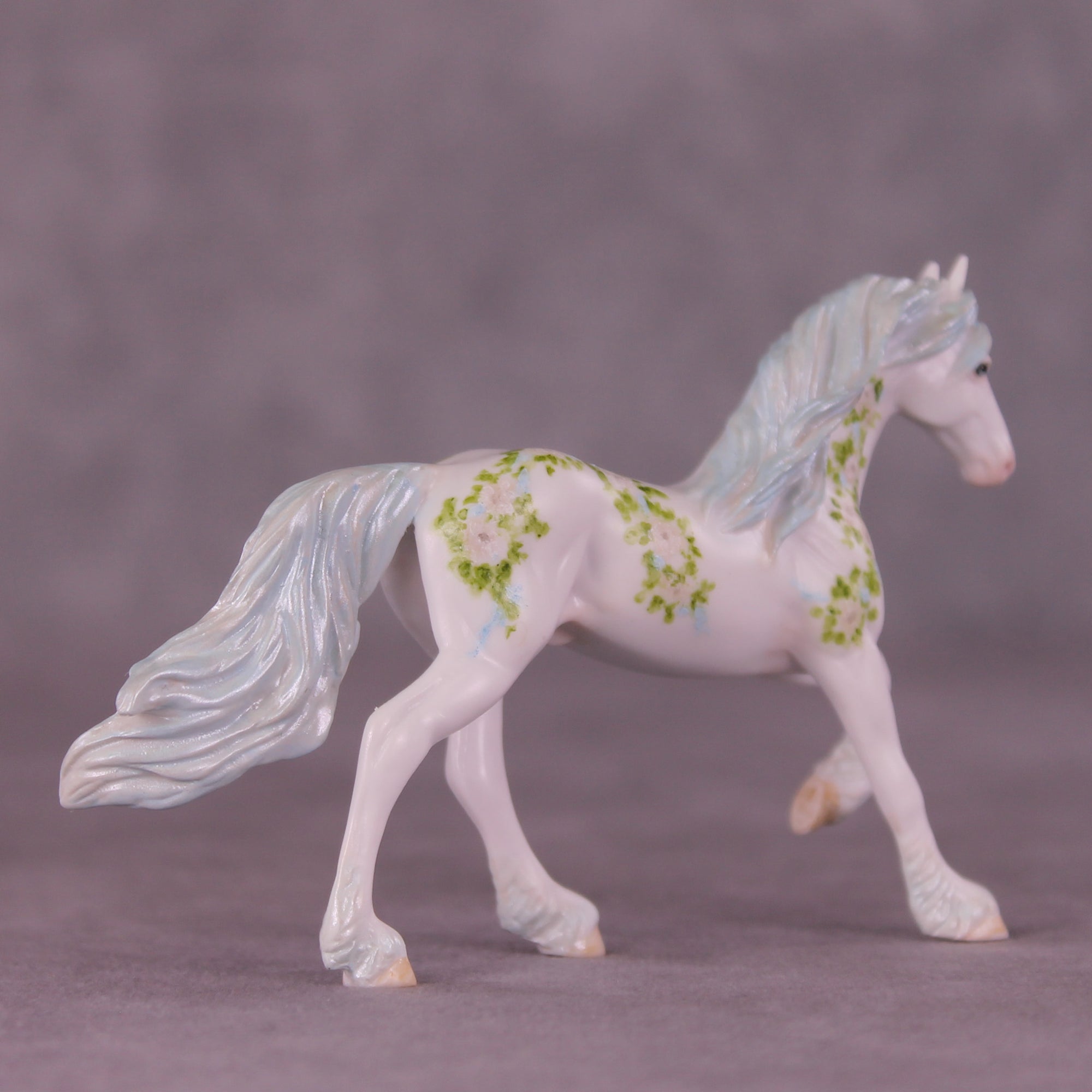 Glamis Castle Roses FCM Chip Friesian by Andrea Thomason SS925