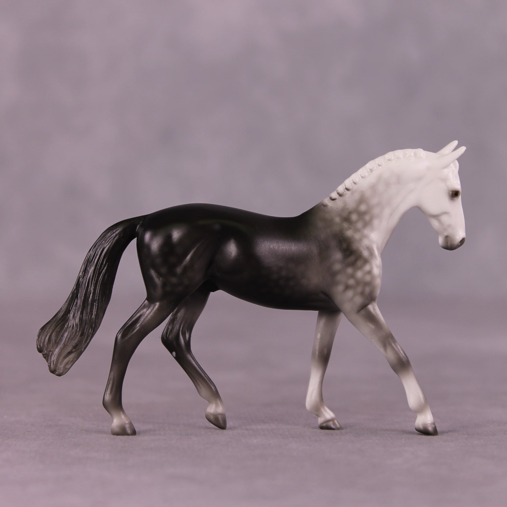 Stone Horses Midsummer Celebration Surprise Chips: The Warmblood Chips Grab Bag by Ellen Robbins SCD25