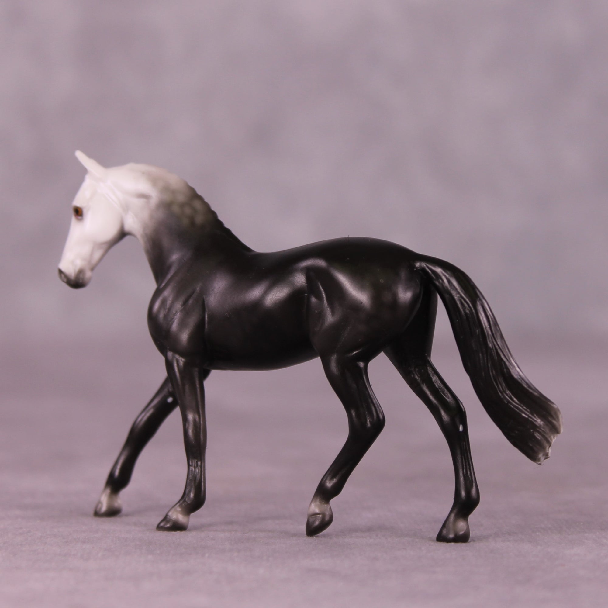 Stone Horses Midsummer Celebration Surprise Chips: The Warmblood Chips Grab Bag by Ellen Robbins SCD25