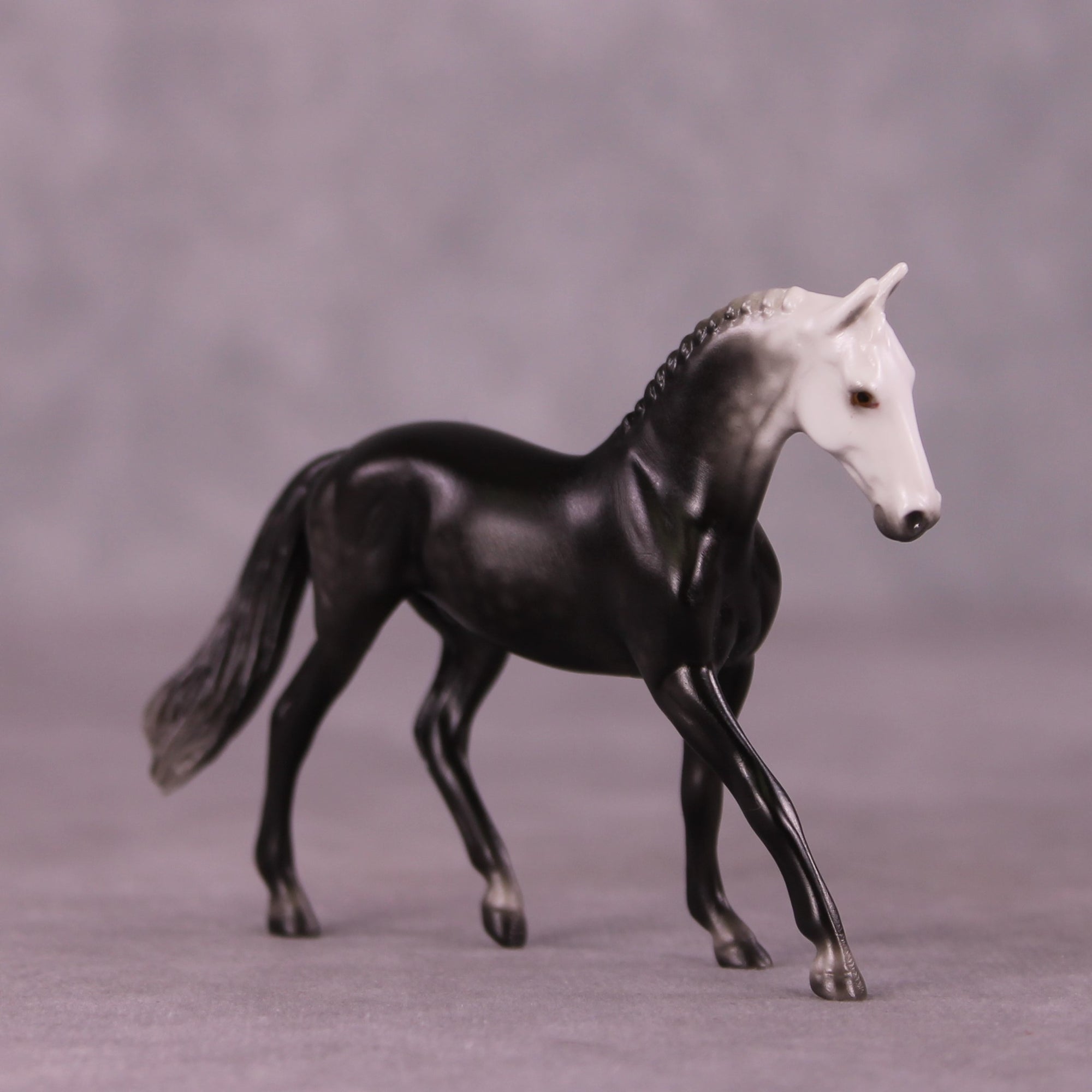 Stone Horses Midsummer Celebration Surprise Chips: The Warmblood Chips Grab Bag by Ellen Robbins SCD25