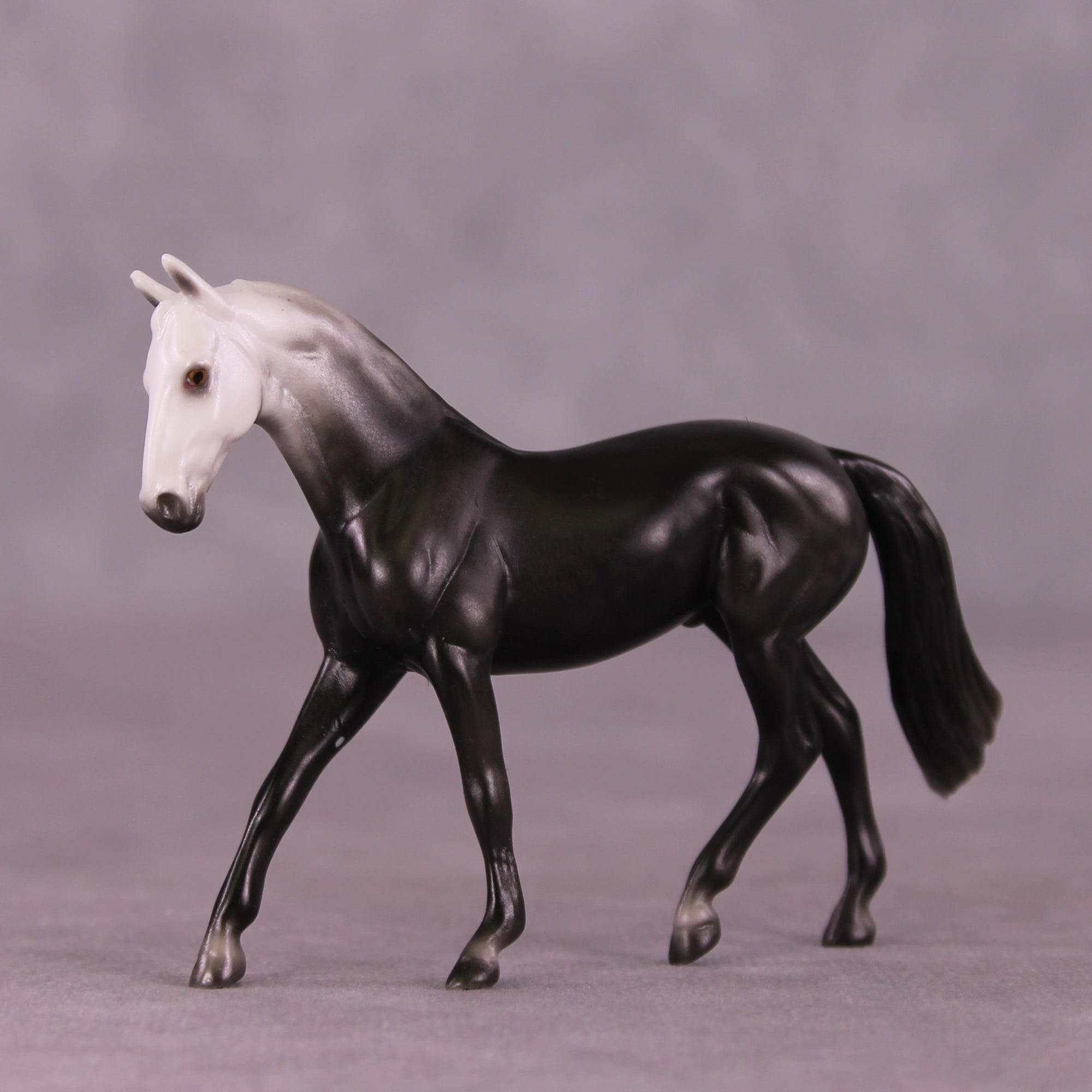 Stone Horses Midsummer Celebration Surprise Chips: The Warmblood Chips Grab Bag by Ellen Robbins SCD25