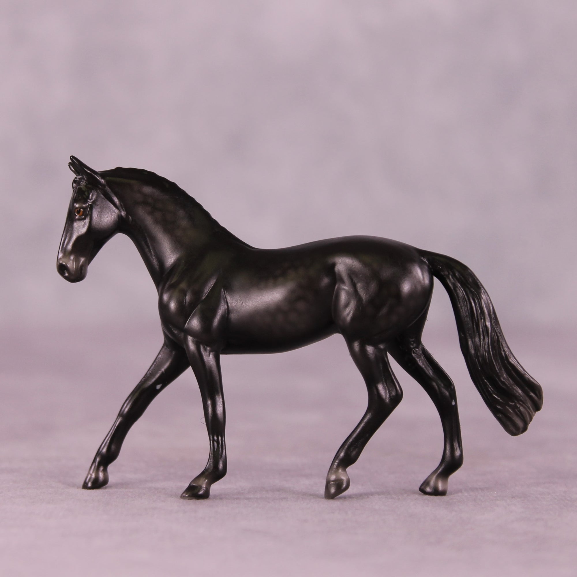 Stone Horses Midsummer Celebration Surprise Chips: The Warmblood Chips Grab Bag by Ellen Robbins SCD25