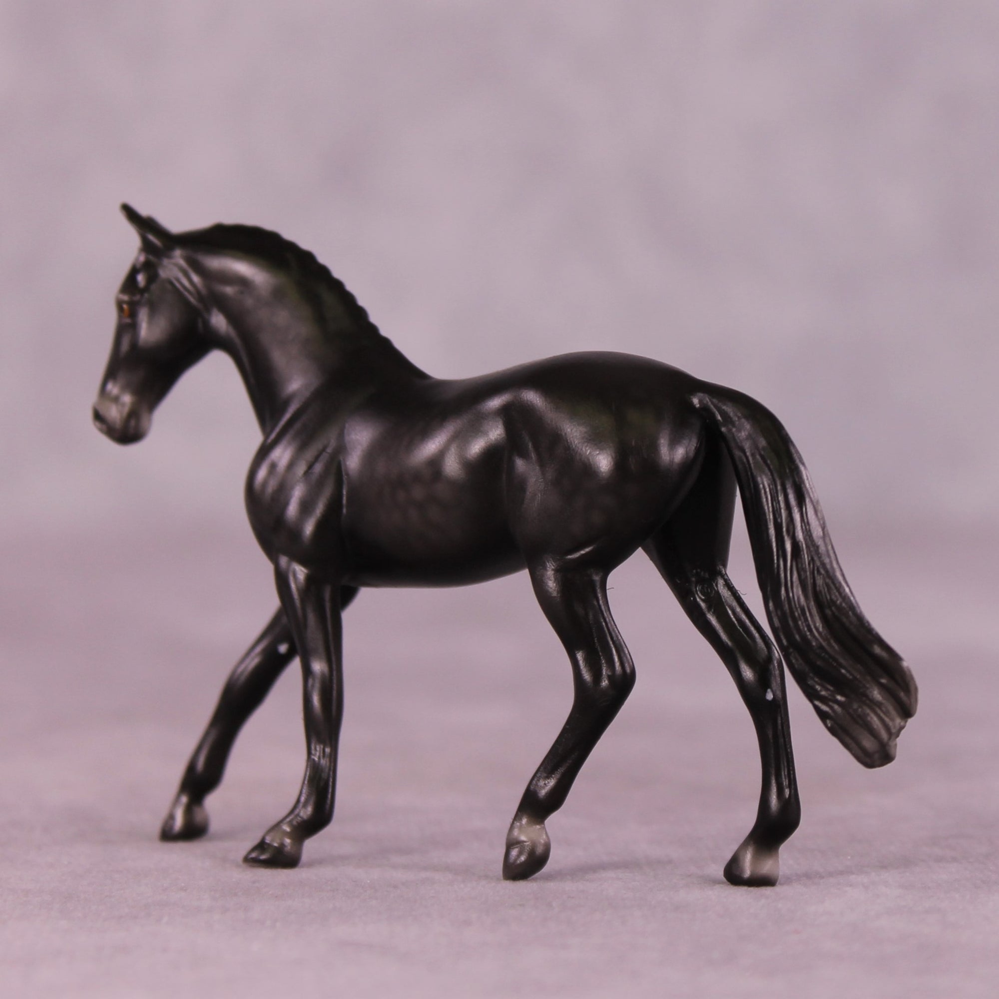 Stone Horses Midsummer Celebration Surprise Chips: The Warmblood Chips Grab Bag by Ellen Robbins SCD25