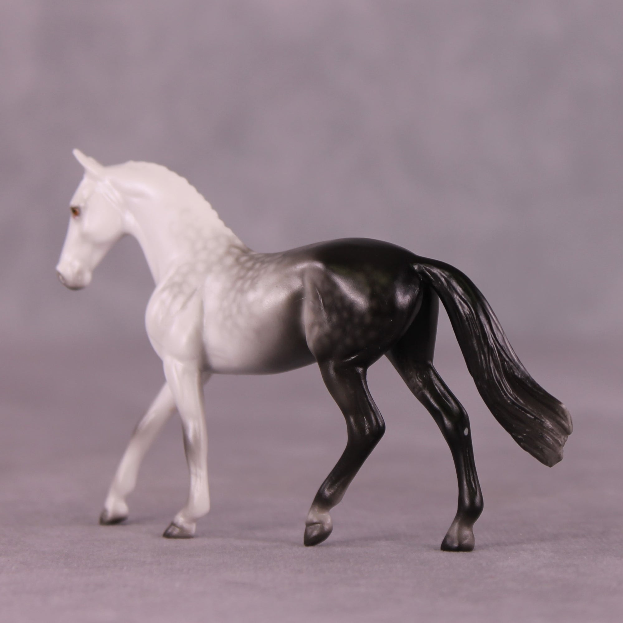 Stone Horses Midsummer Celebration Surprise Chips: The Warmblood Chips Grab Bag by Ellen Robbins SCD25