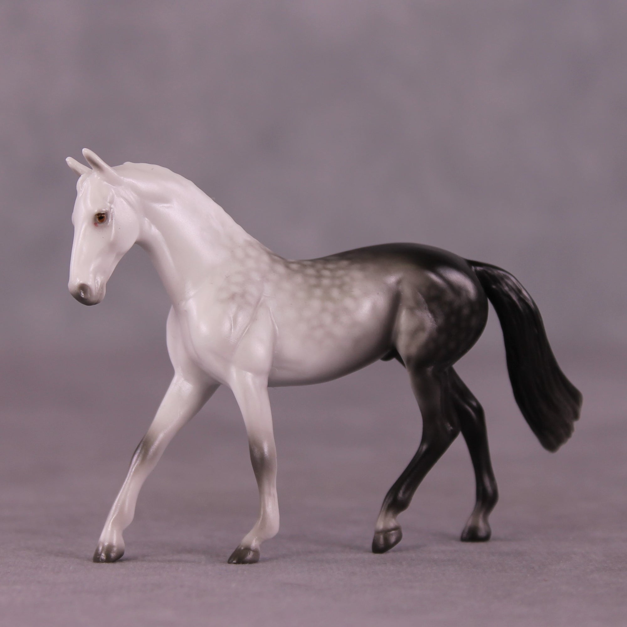 Stone Horses Midsummer Celebration Surprise Chips: The Warmblood Chips Grab Bag by Ellen Robbins SCD25