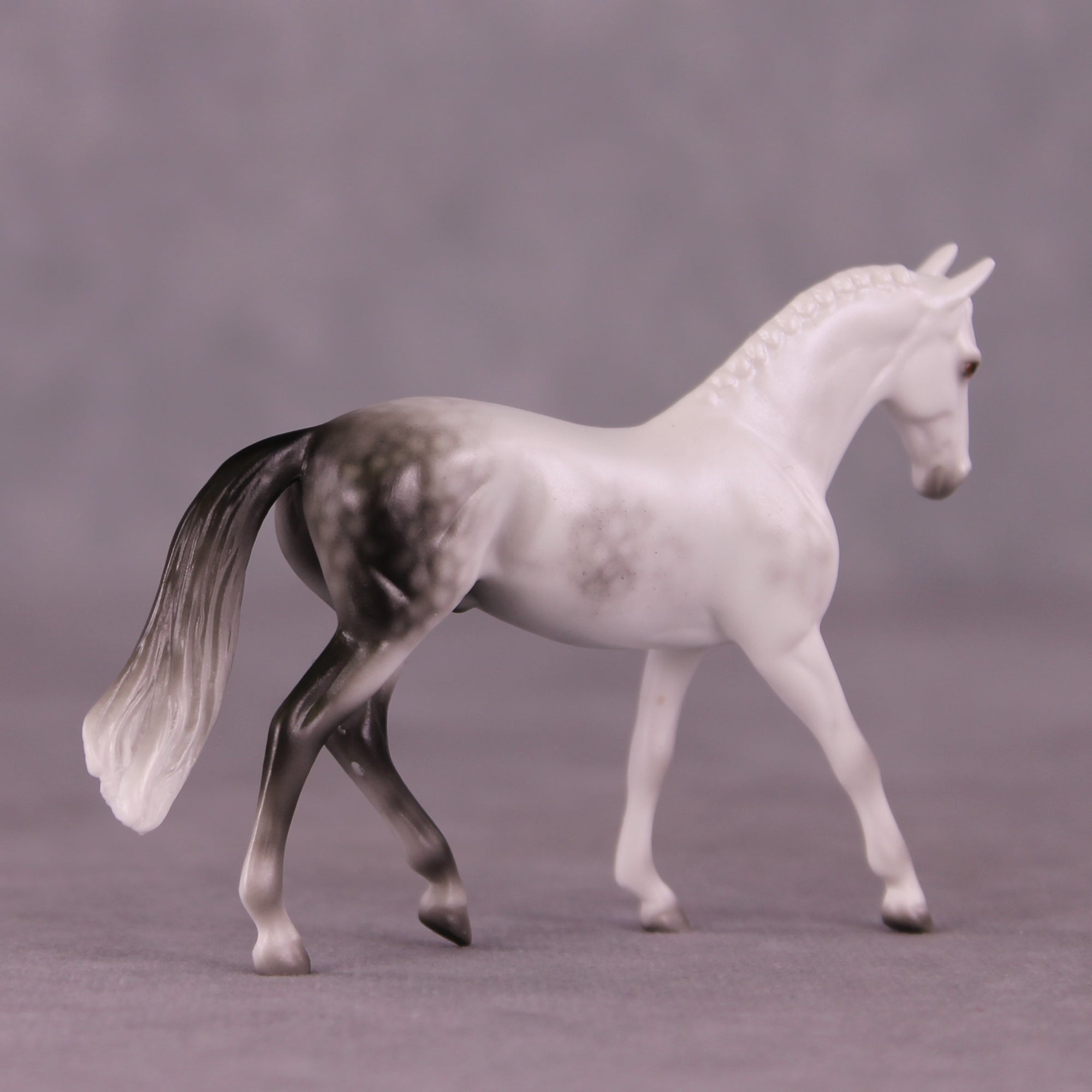 Stone Horses Midsummer Celebration Surprise Chips: The Warmblood Chips Grab Bag by Ellen Robbins SCD25