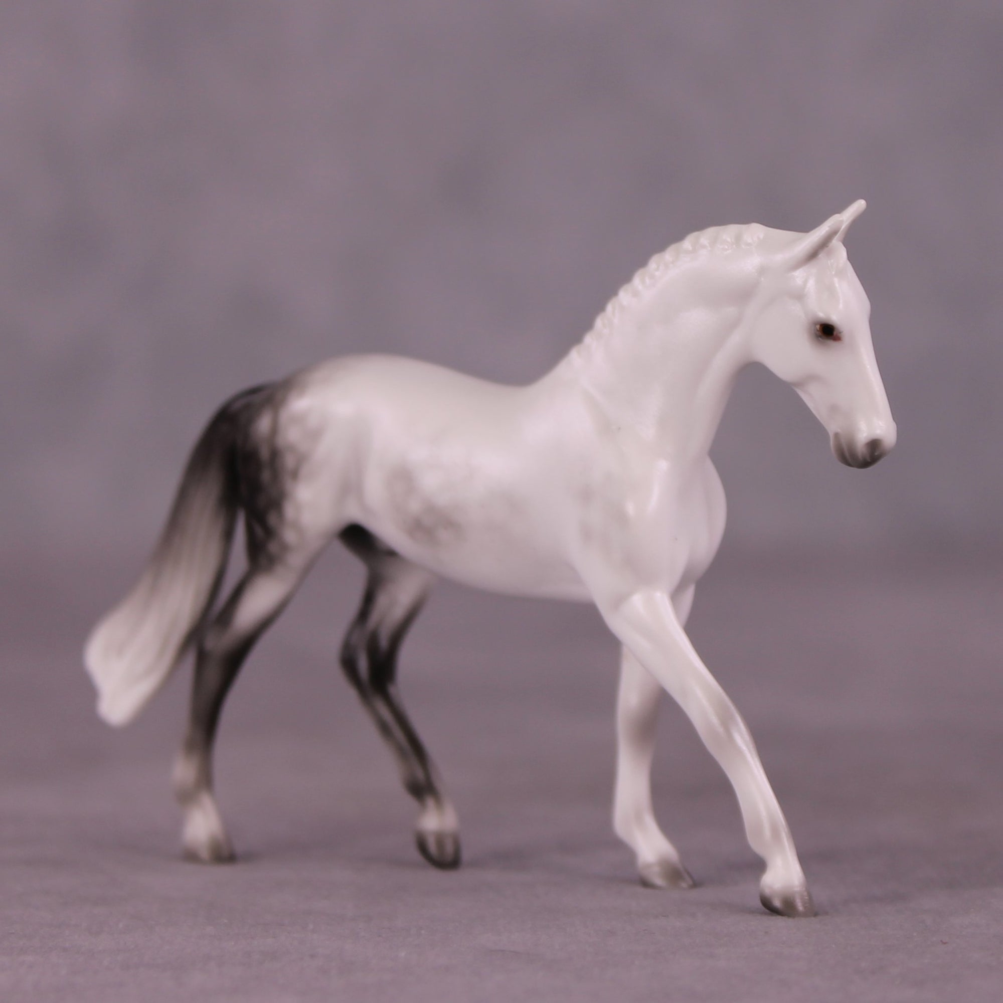 Stone Horses Midsummer Celebration Surprise Chips: The Warmblood Chips Grab Bag by Ellen Robbins SCD25