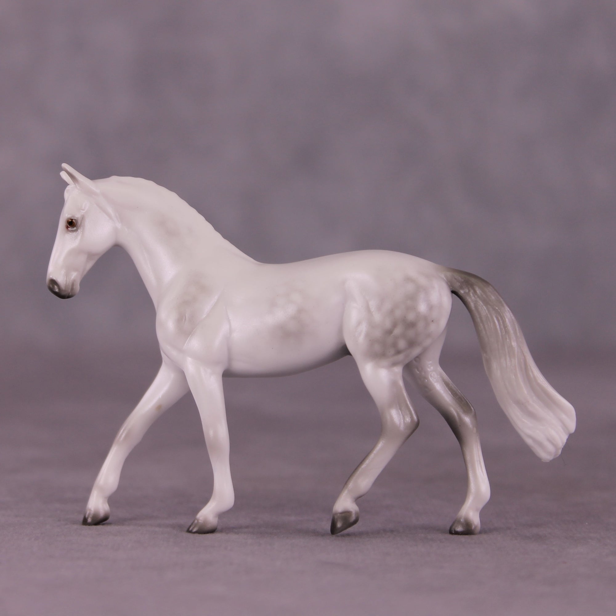 Stone Horses Midsummer Celebration Surprise Chips: The Warmblood Chips Grab Bag by Ellen Robbins SCD25