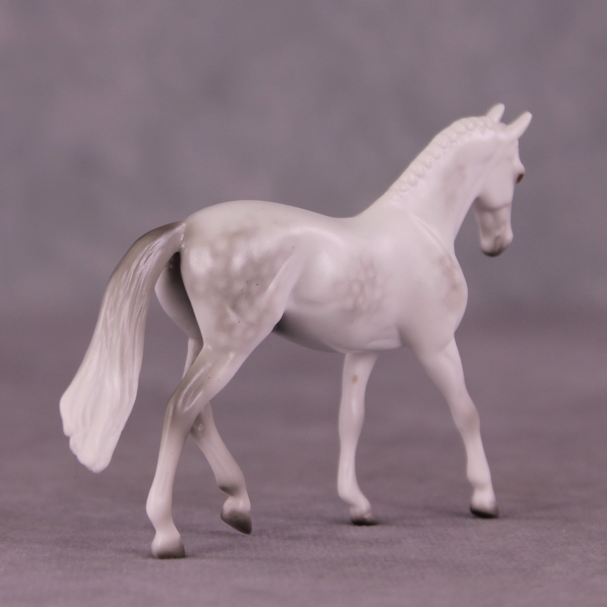 Stone Horses Midsummer Celebration Surprise Chips: The Warmblood Chips Grab Bag by Ellen Robbins SCD25