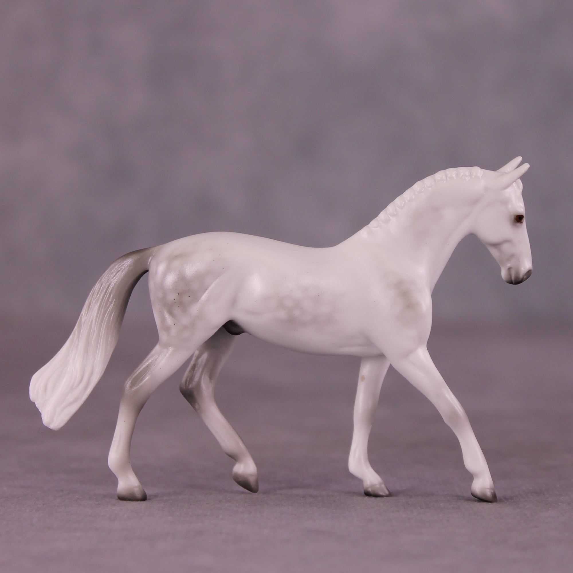 Stone Horses Midsummer Celebration Surprise Chips: The Warmblood Chips Grab Bag by Ellen Robbins SCD25