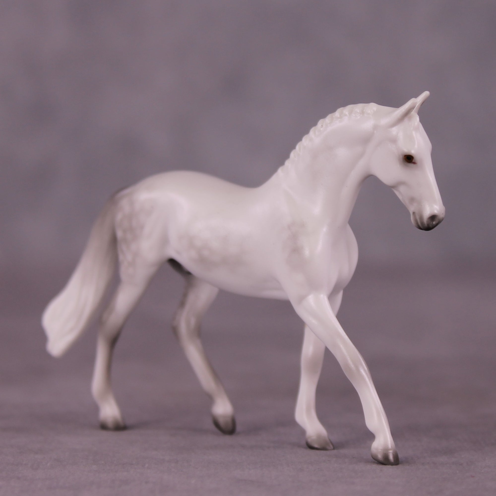 Stone Horses Midsummer Celebration Surprise Chips: The Warmblood Chips Grab Bag by Ellen Robbins SCD25