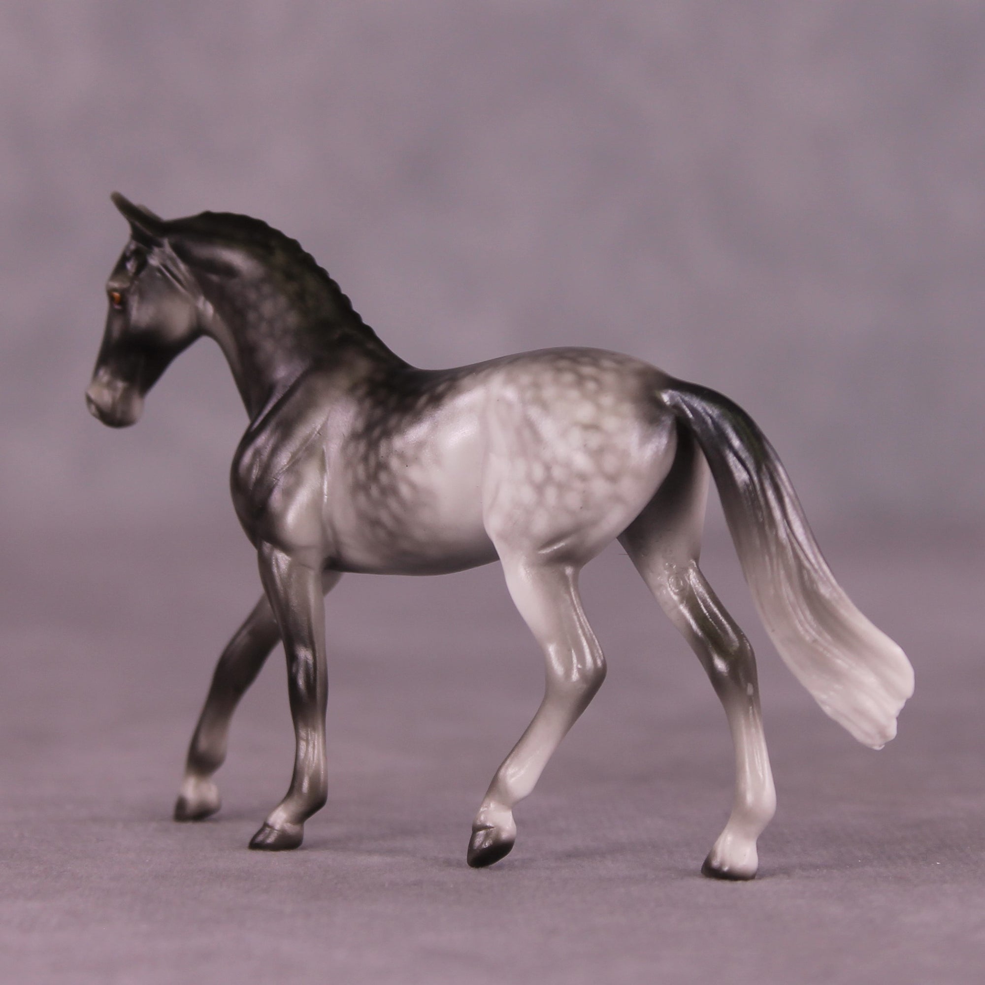 Stone Horses Midsummer Celebration Surprise Chips: The Warmblood Chips Grab Bag by Ellen Robbins SCD25