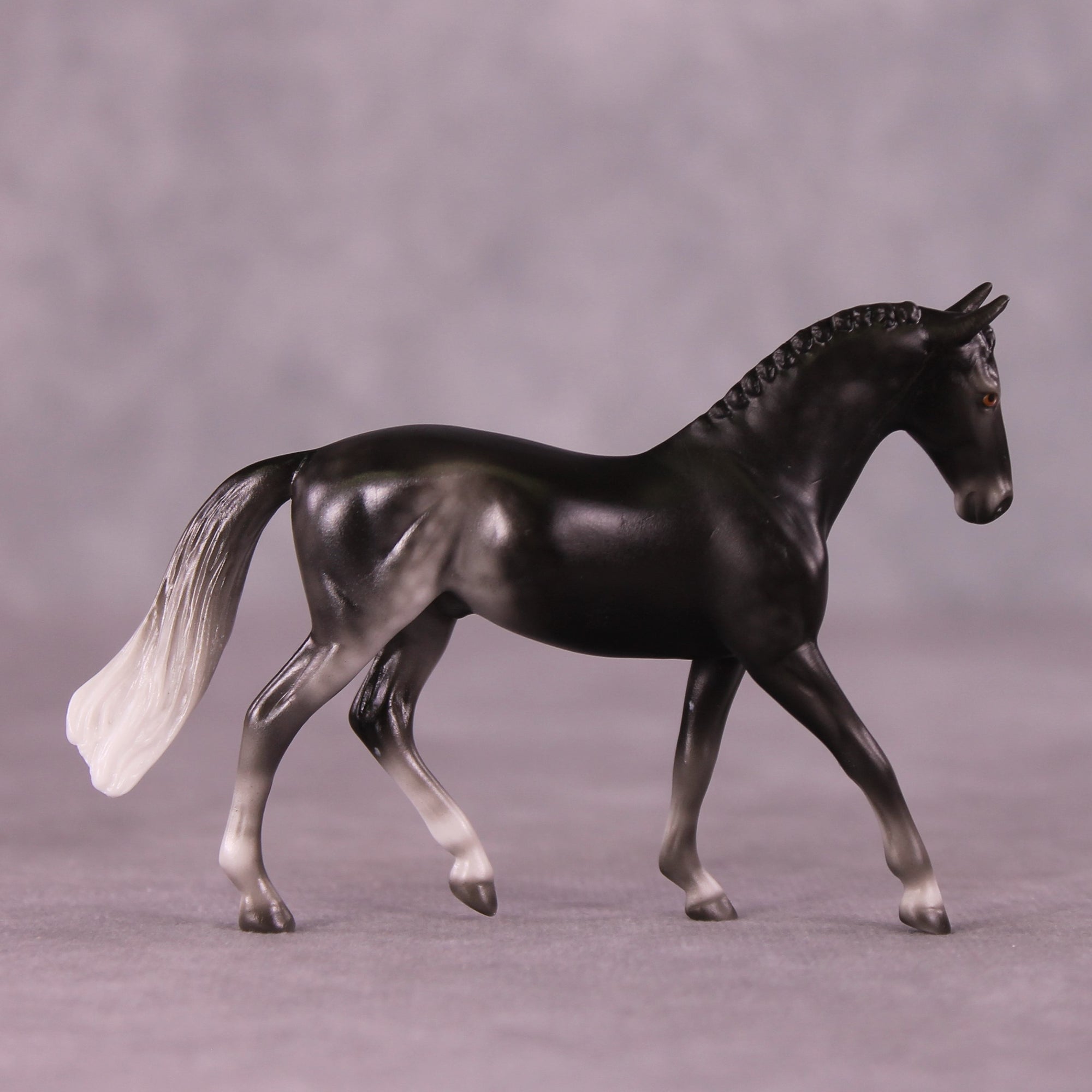 Stone Horses Midsummer Celebration Surprise Chips: The Warmblood Chips Grab Bag by Ellen Robbins SCD25