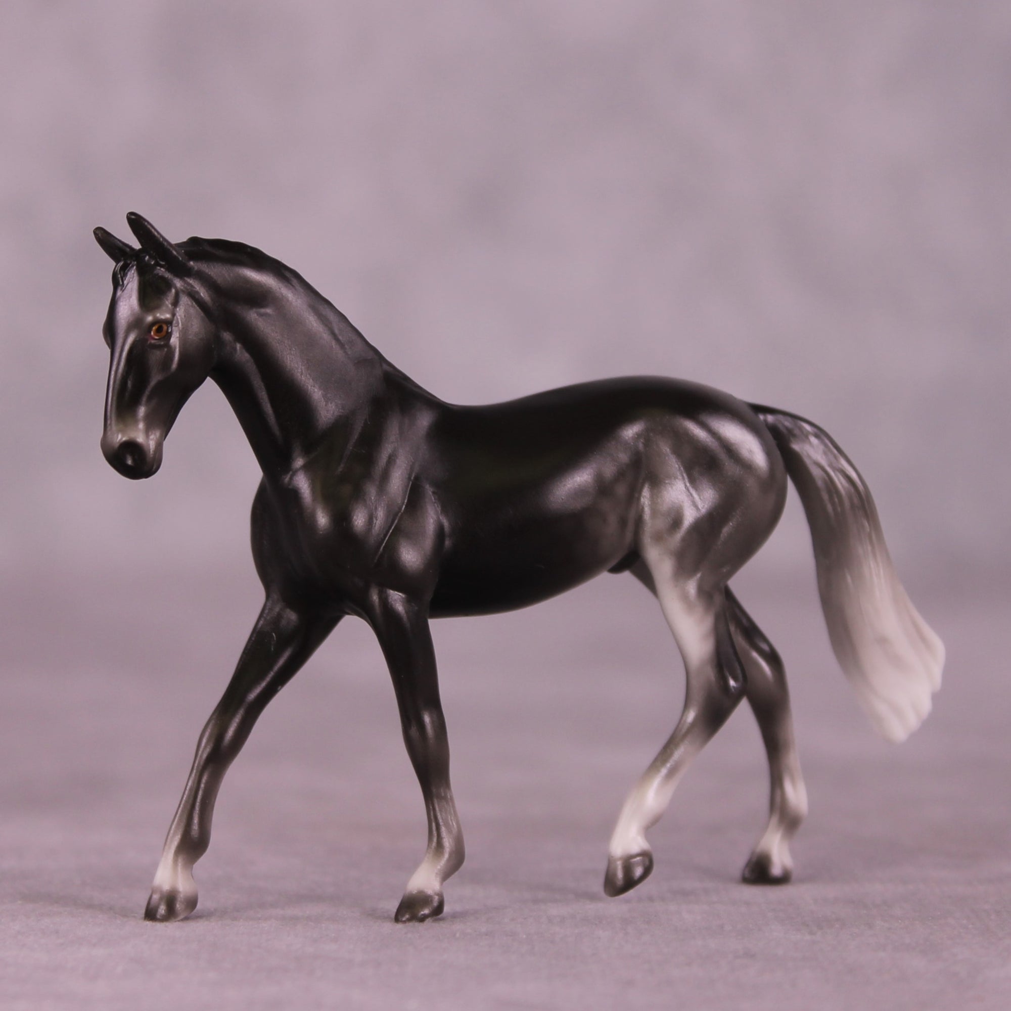 Stone Horses Midsummer Celebration Surprise Chips: The Warmblood Chips Grab Bag by Ellen Robbins SCD25