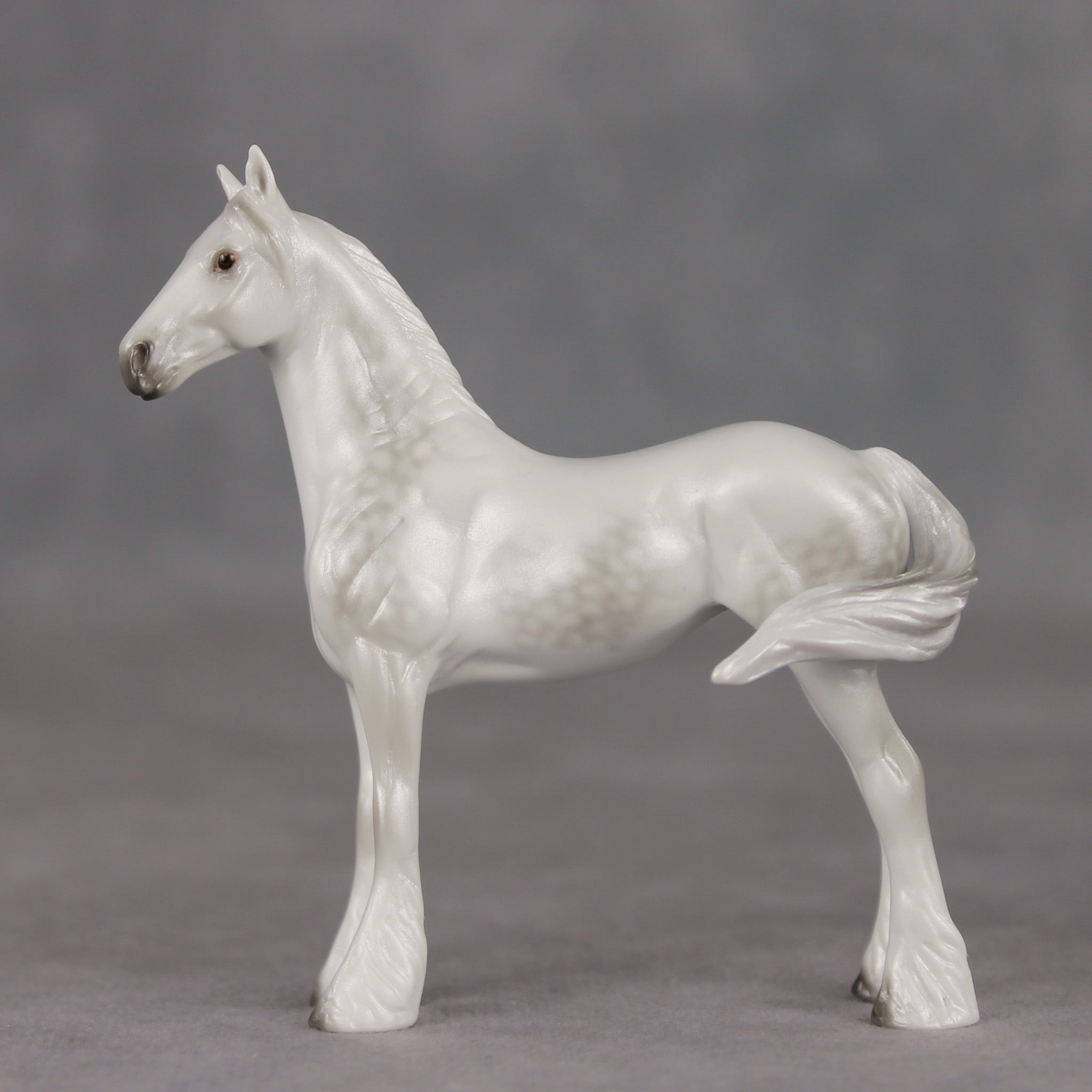 Cold Smile Glossy LE-10 FCM Chip Standing Drafter by Ellen Robbins YP26