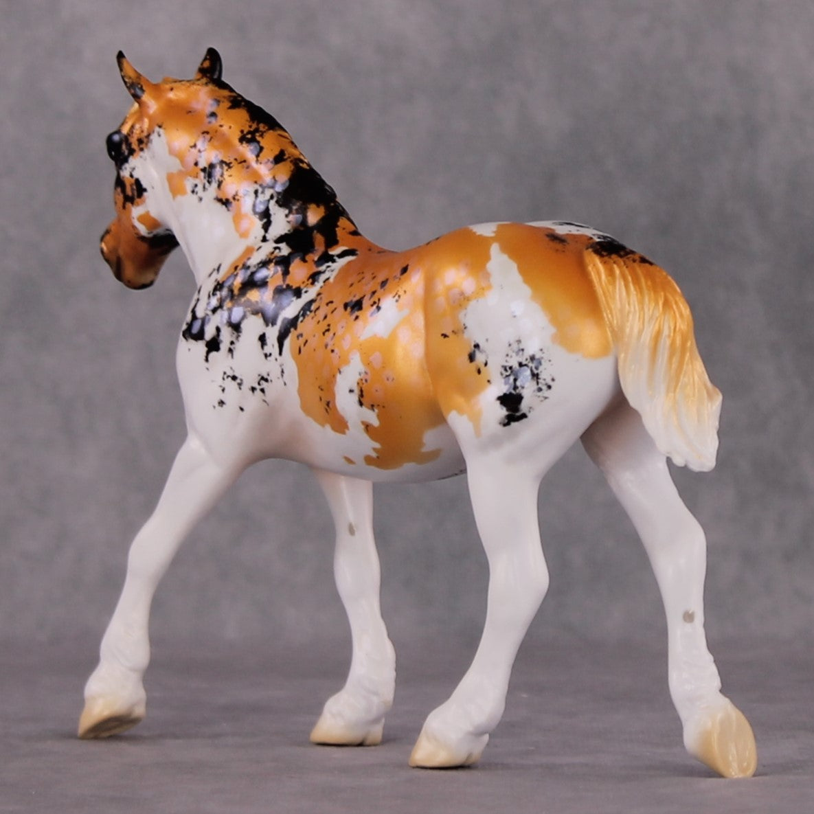 "Sanshoku" OOAK Koi Inspired Pebble Draft by Jess Hamill