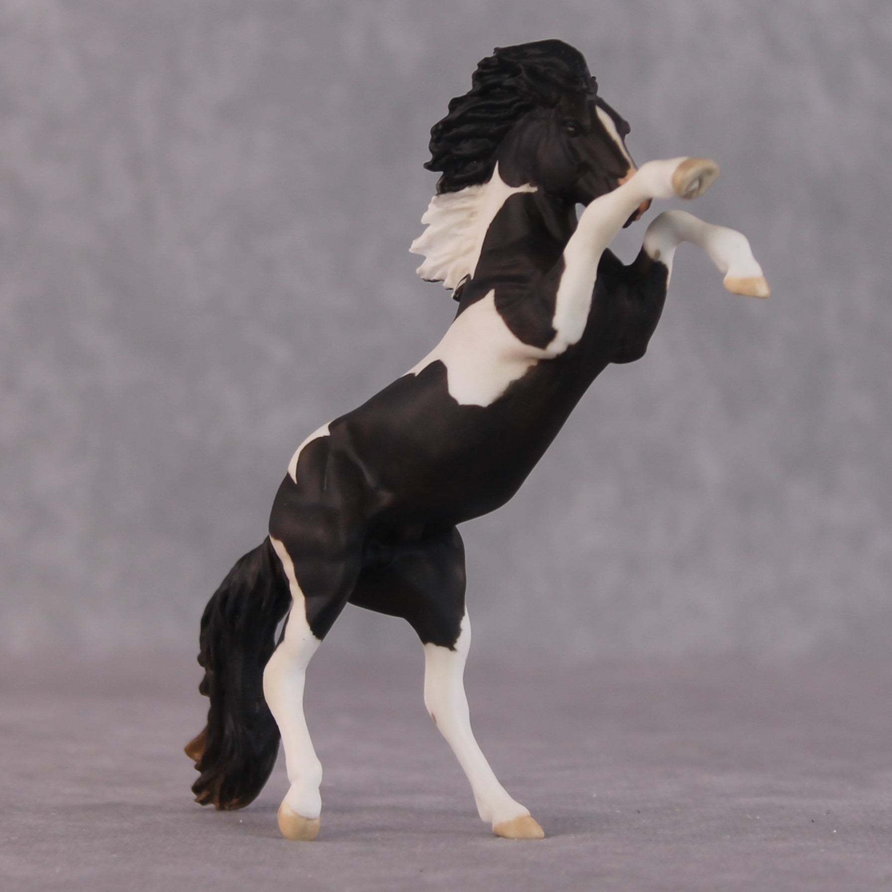 "Izzy Hands" OOAK EFCM Rearing Chip By Maggie Jenner-Bennett