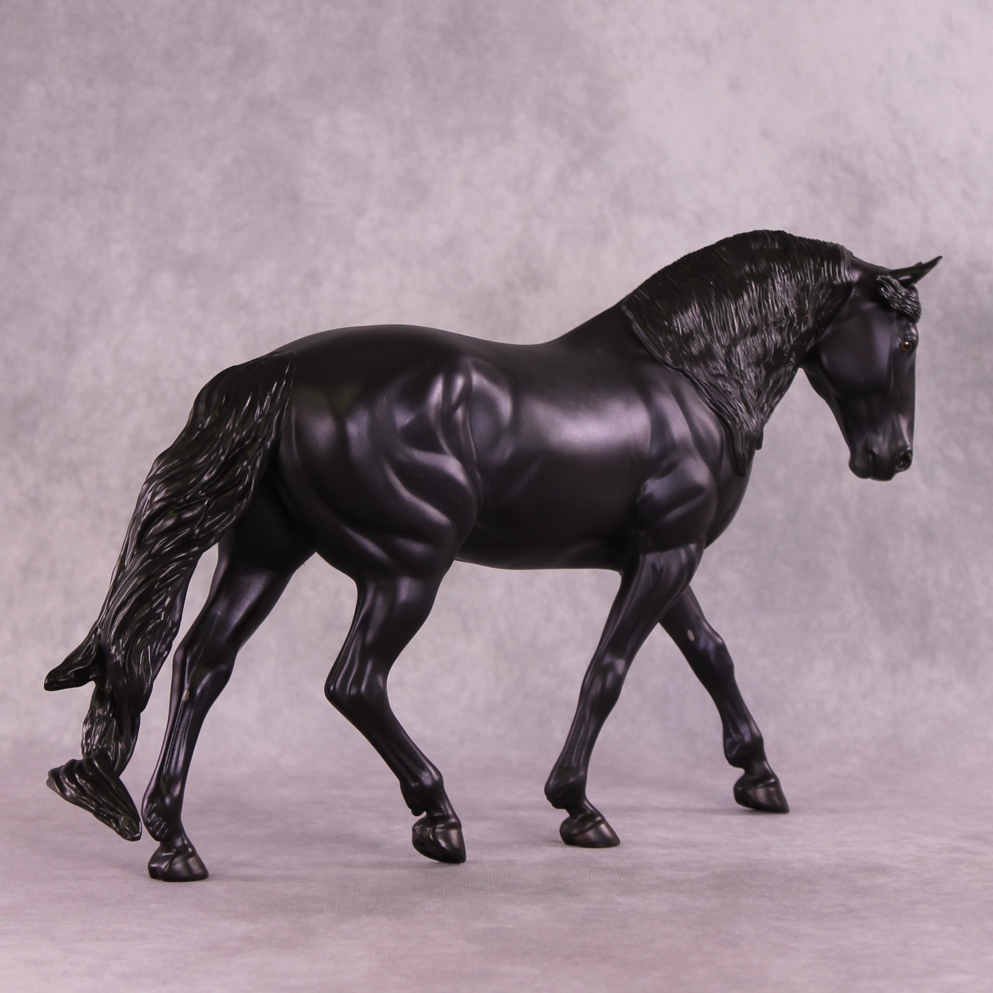 PREVIEW Art of the Horse "Karma" LE-7 FCM Irish Draught by Ashley Palmer EQ25
