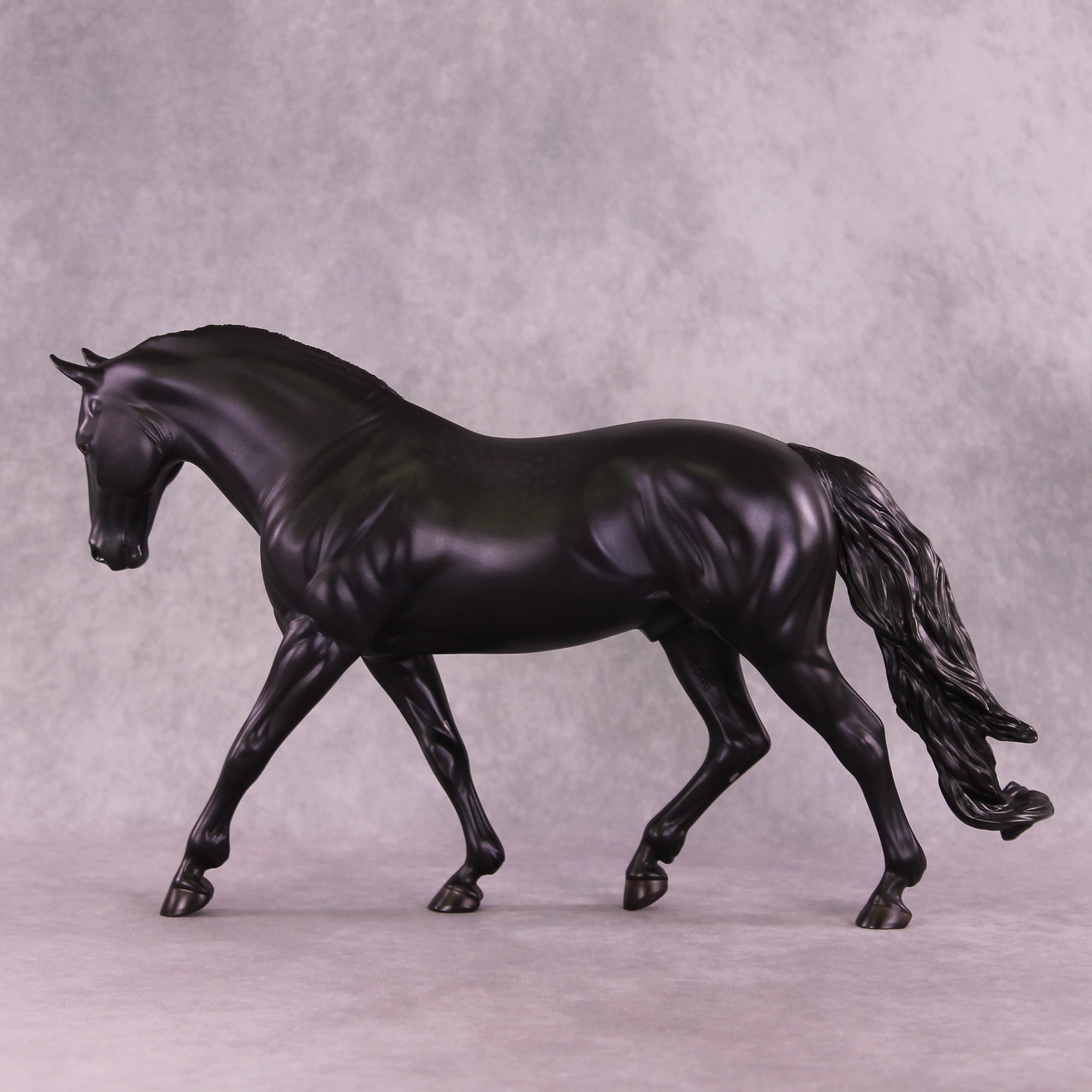PREVIEW Art of the Horse "Karma" LE-7 FCM Irish Draught by Ashley Palmer EQ25