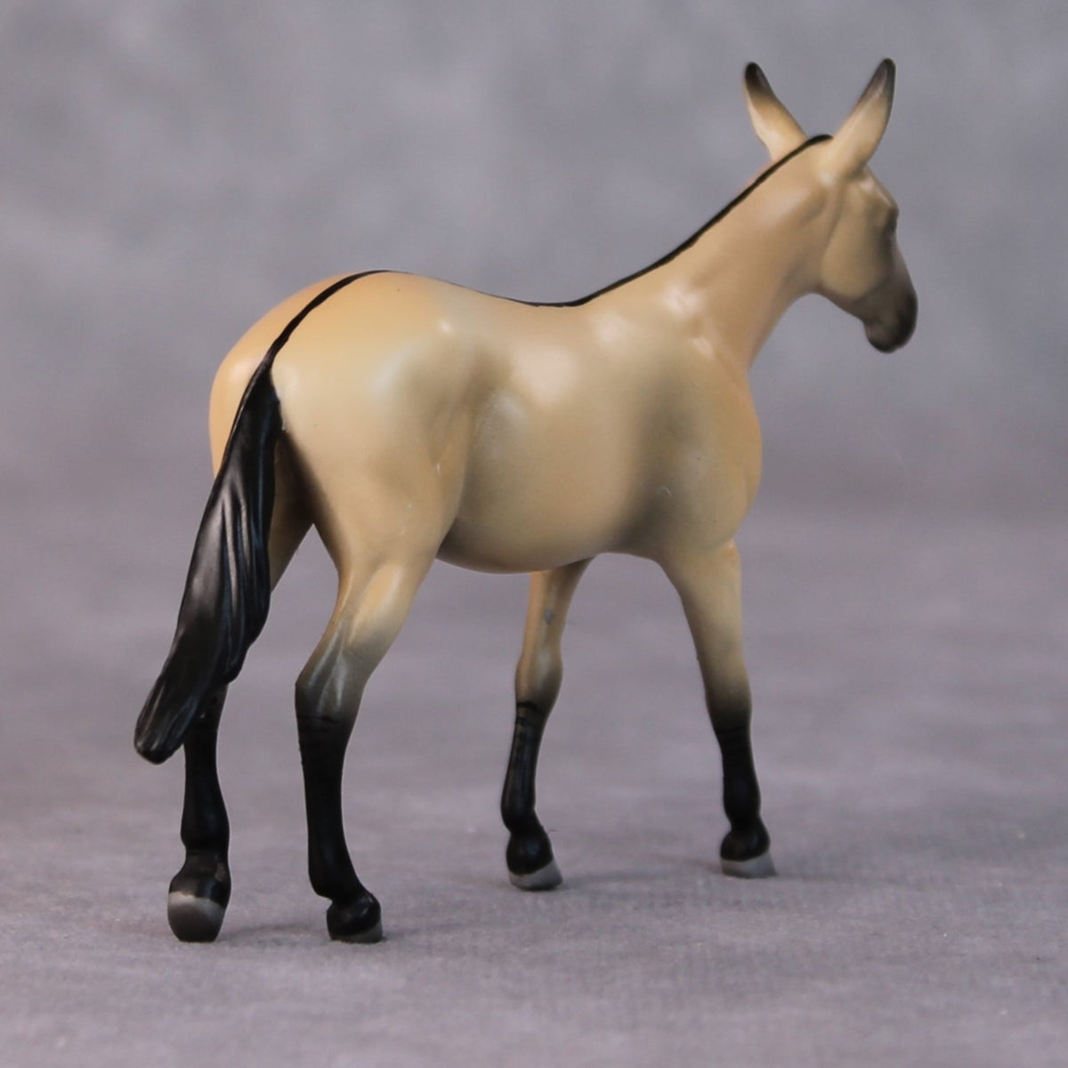 Siri OOAK Buckskin Mule Chip by Jamie Adamson HS24