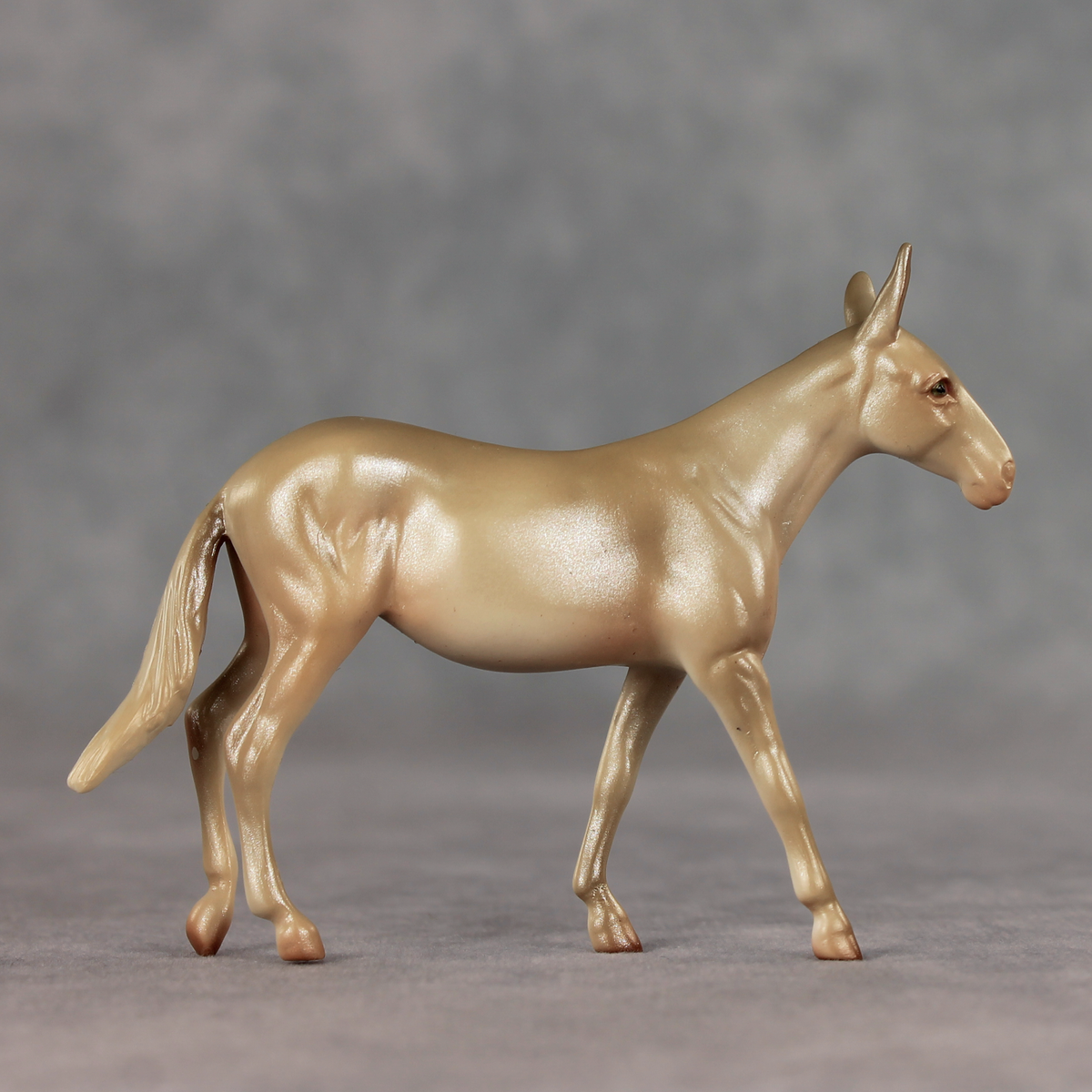 Magnolia LE-5 Chip Mule by Julie Keim May $99 Chips