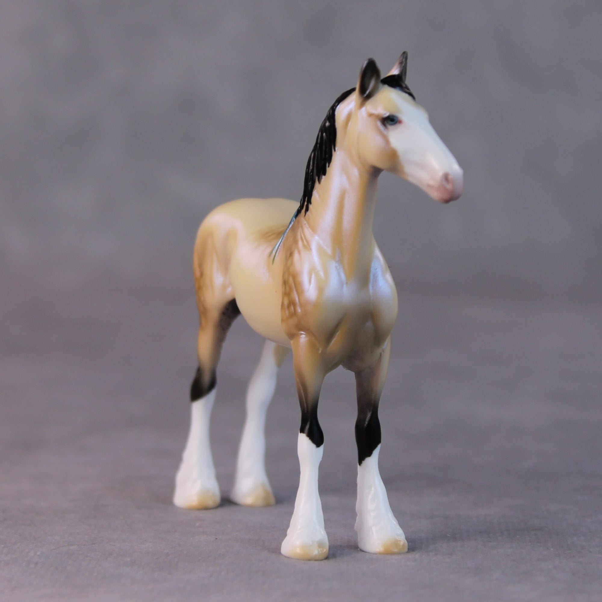 Frosted Ground OOAK Dappled Dun W/ Blue Interference Draft Chip By Ellen Robbins HS24 MHP Auction Piece