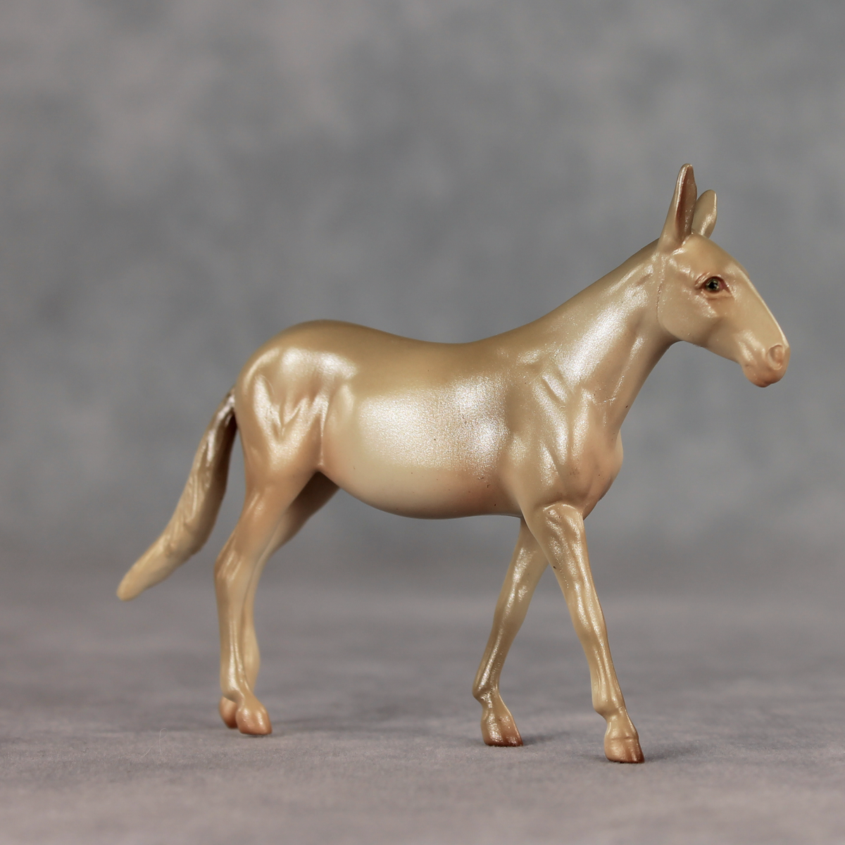 Magnolia LE-5 Chip Mule by Julie Keim May $99 Chips